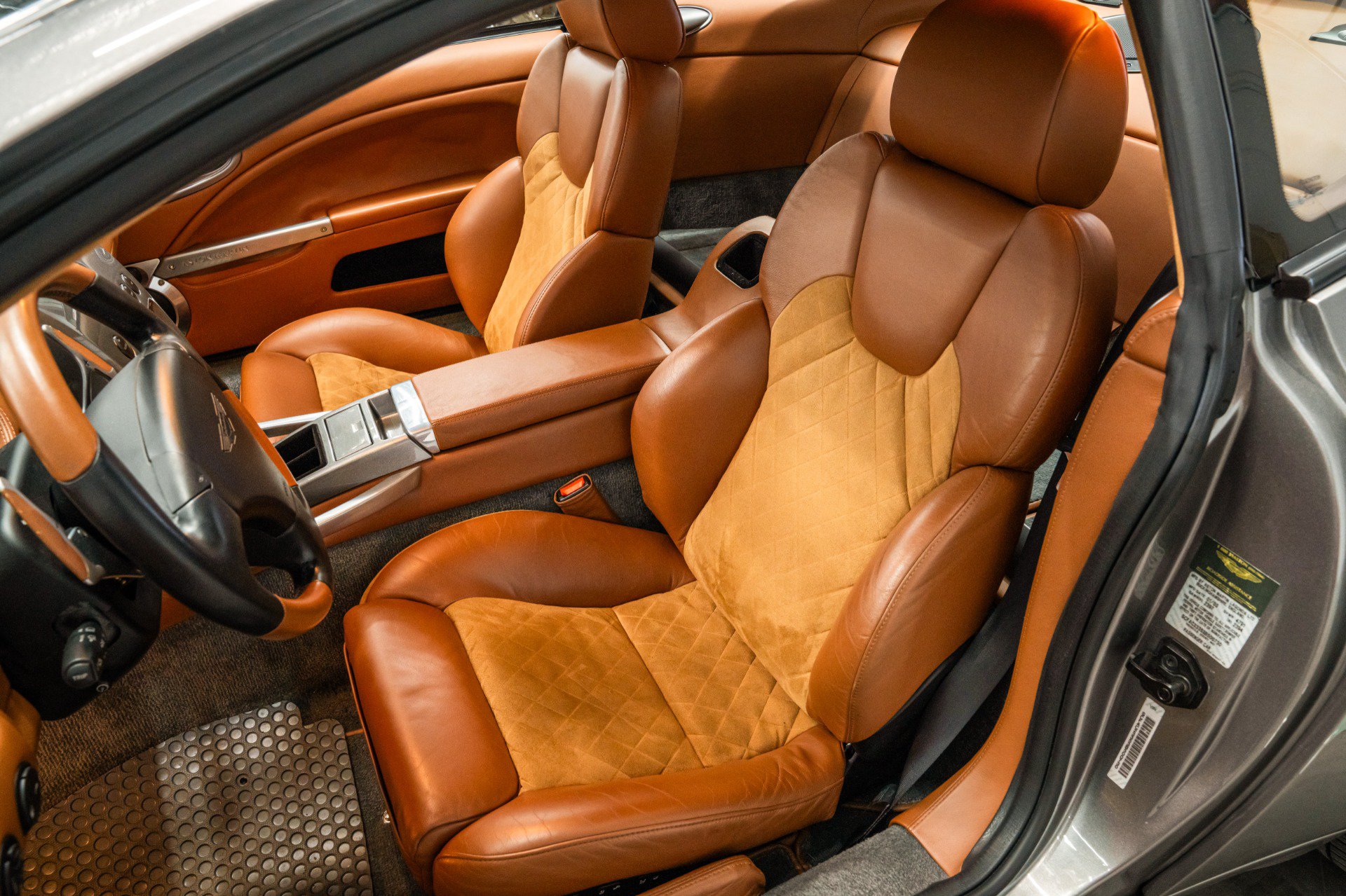 Used 2003 Aston Martin Vanquish RWD image 23