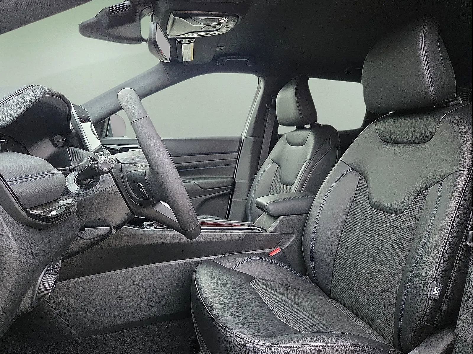 New 2026 Jeep Compass Latitude w/ Quick Order Package 29K image 14