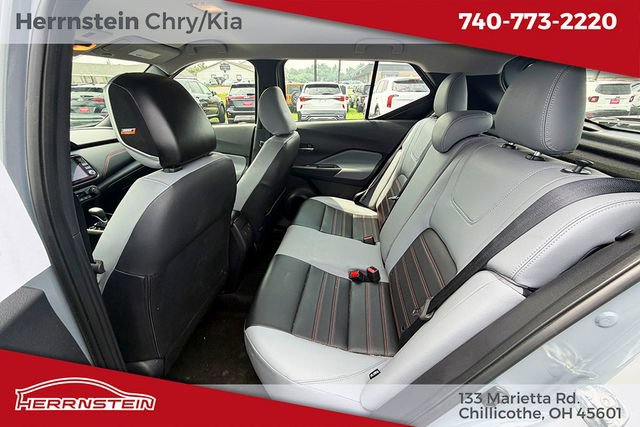 Used 2024 Nissan Kicks SR w/ SR Premium Package FWD image 19