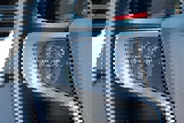 Used 2017 GMC Yukon SLE w/ Convenience Package image 13