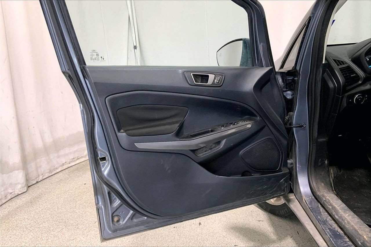 Used 2020 Ford EcoSport SE w/ SE Convenience Package FWD image 18