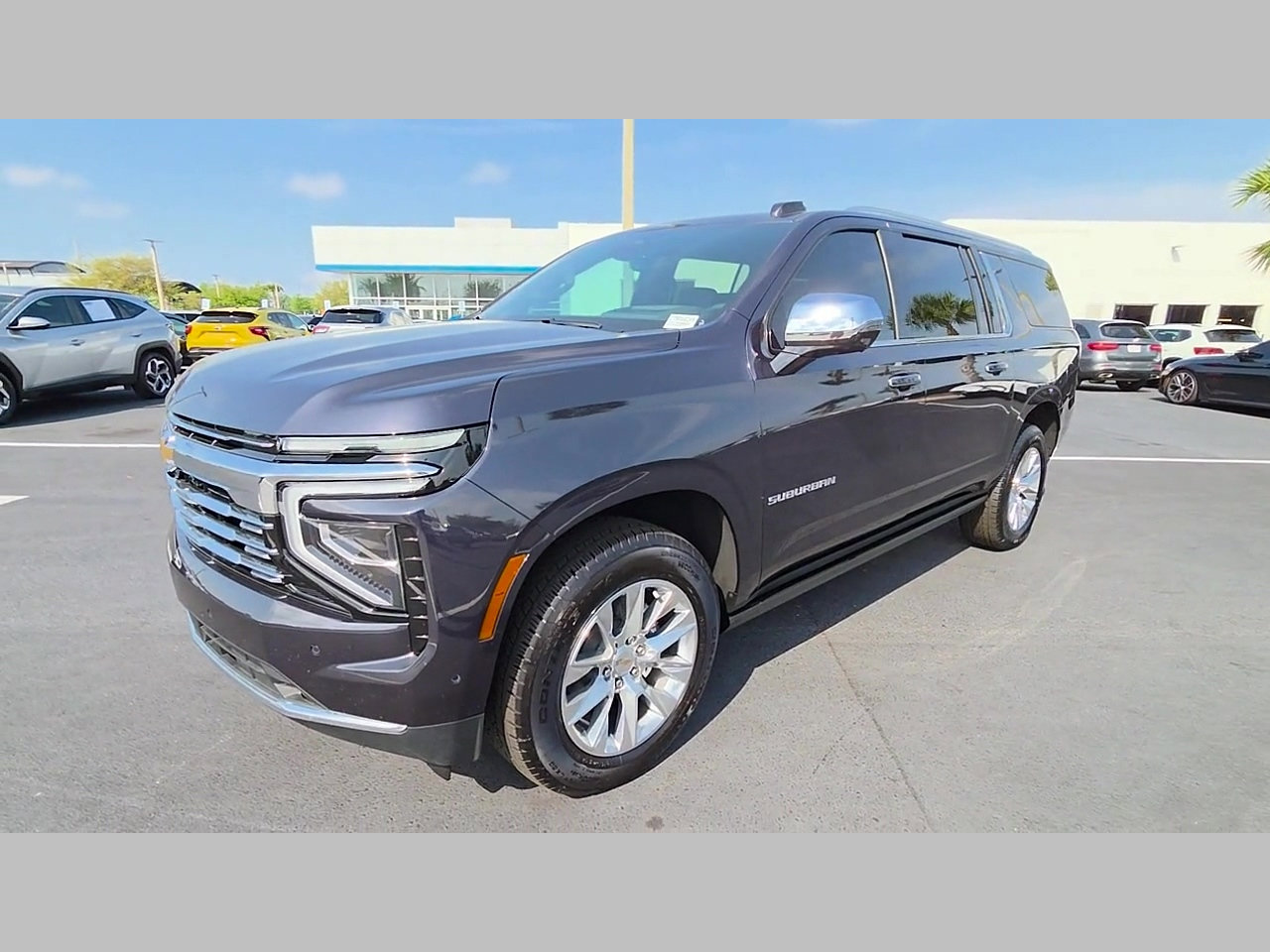New 2025 Chevrolet Suburban Premier image 24