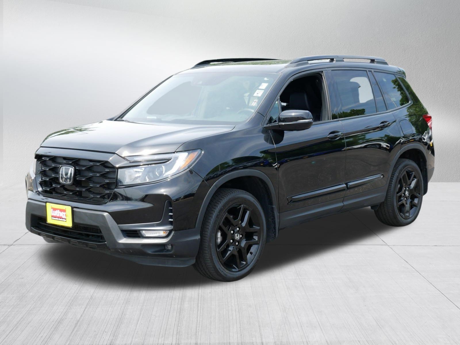 Used 2023 Honda Passport Elite image 3