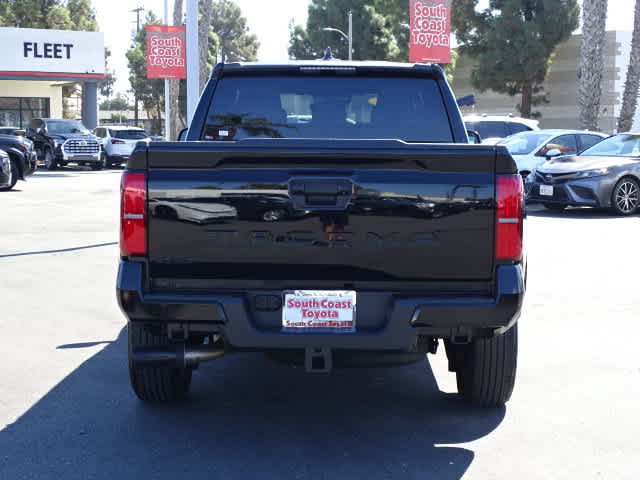 Certified 2025 Toyota Tacoma SR5 AWD/4WD image 13