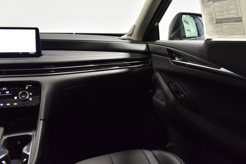 New 2026 INFINITI QX60 Luxe w/ Family Package image 14