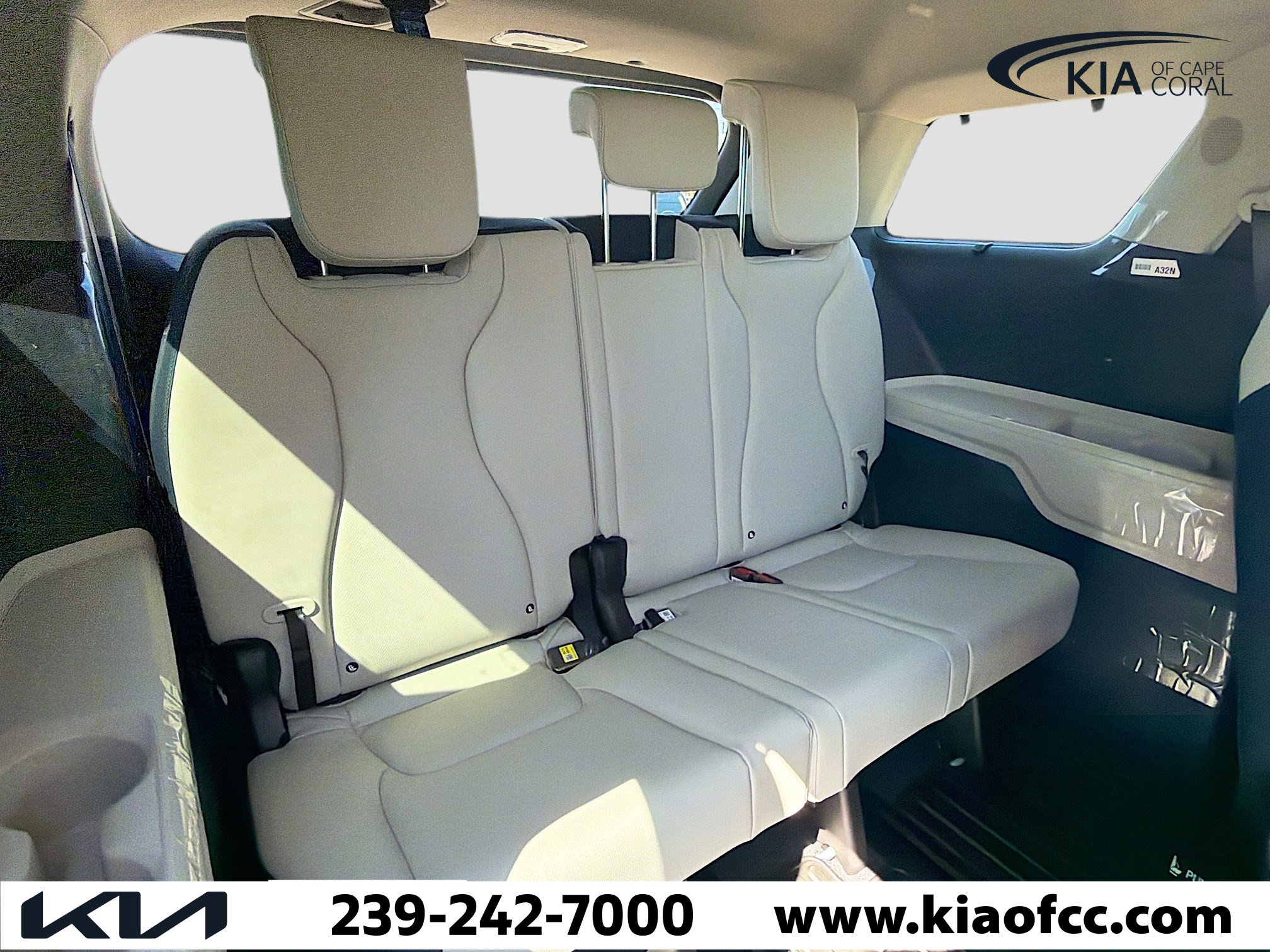 New 2026 Kia Carnival EX image 21