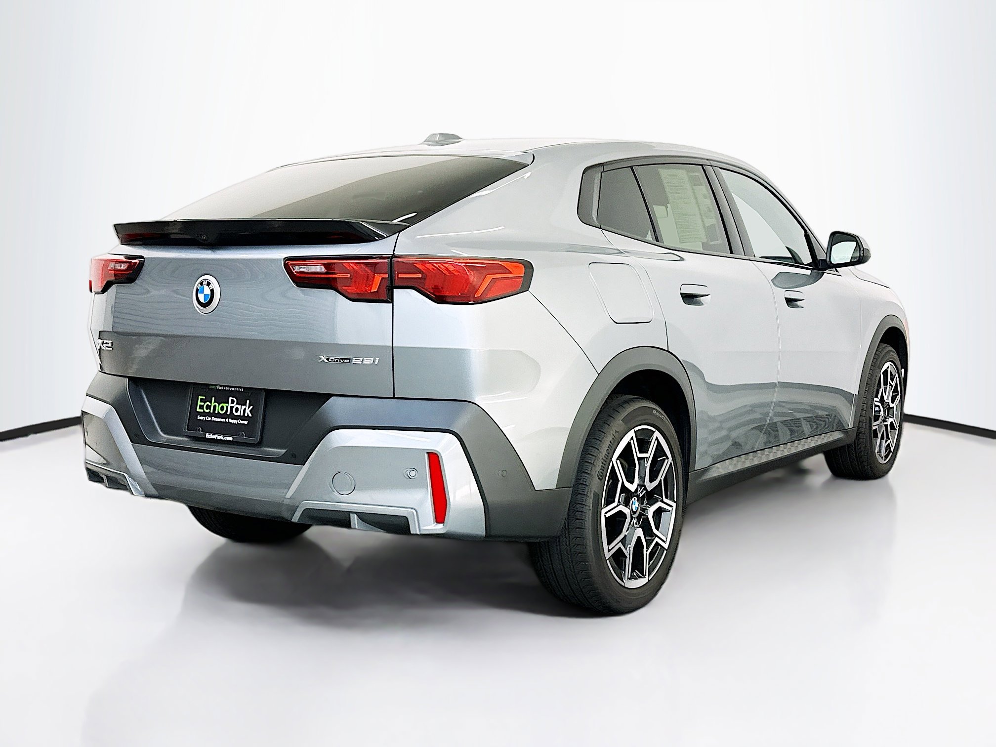 Used 2025 BMW X2 xDrive28i image 9