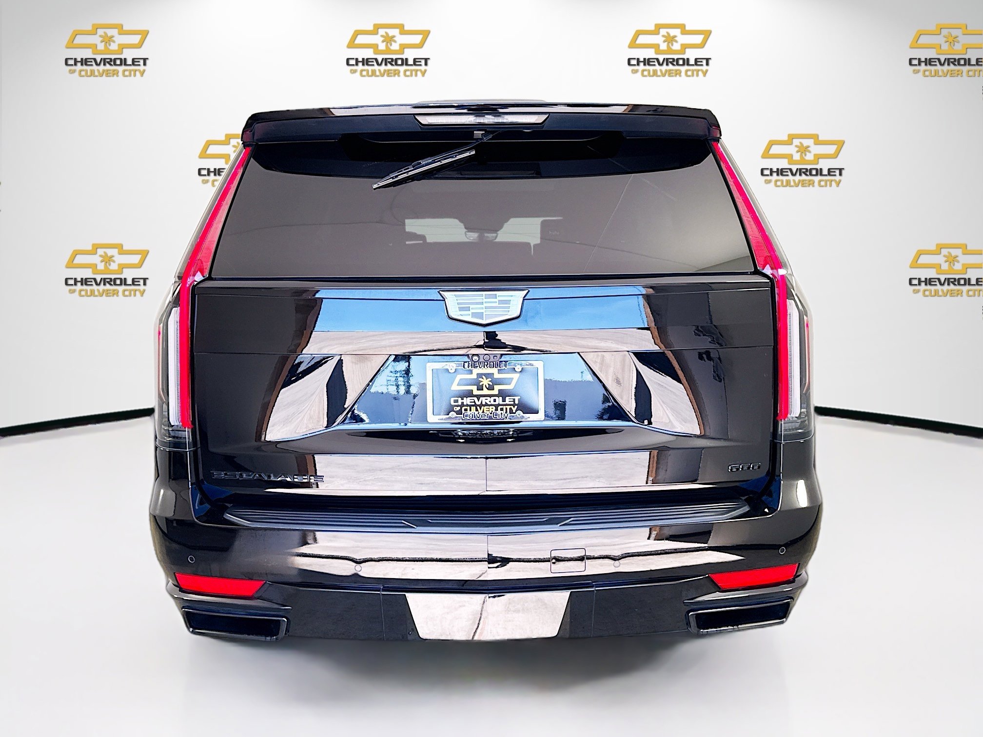 Used 2023 Cadillac Escalade Sport Platinum w/ LPO, ONYX Package AWD/4WD image 6