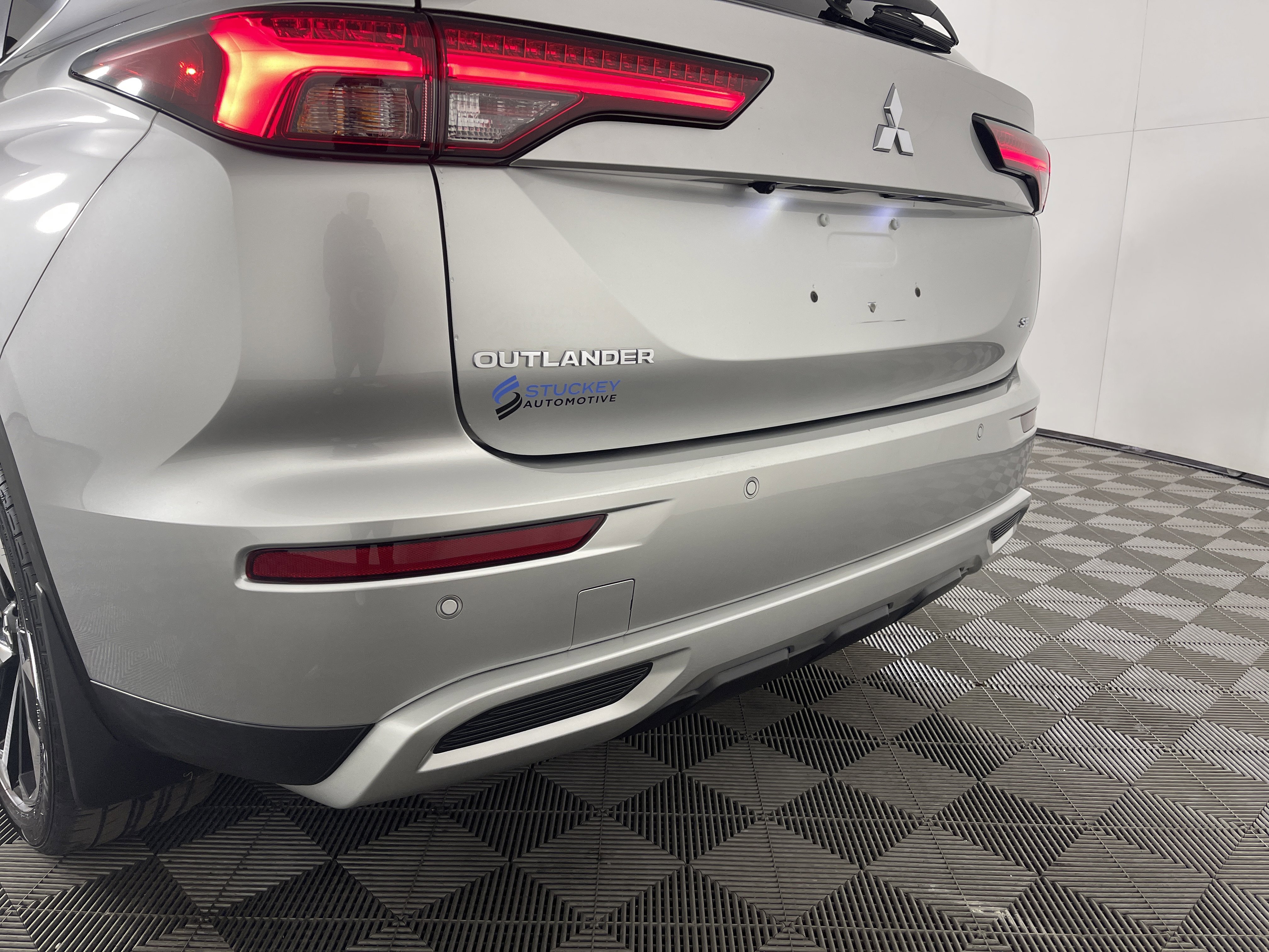 Used 2022 Mitsubishi Outlander SE image 6