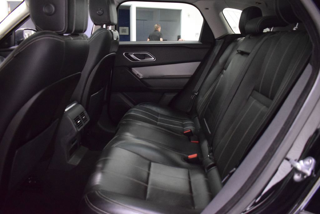Used 2019 Land Rover Range Rover Velar S image 15