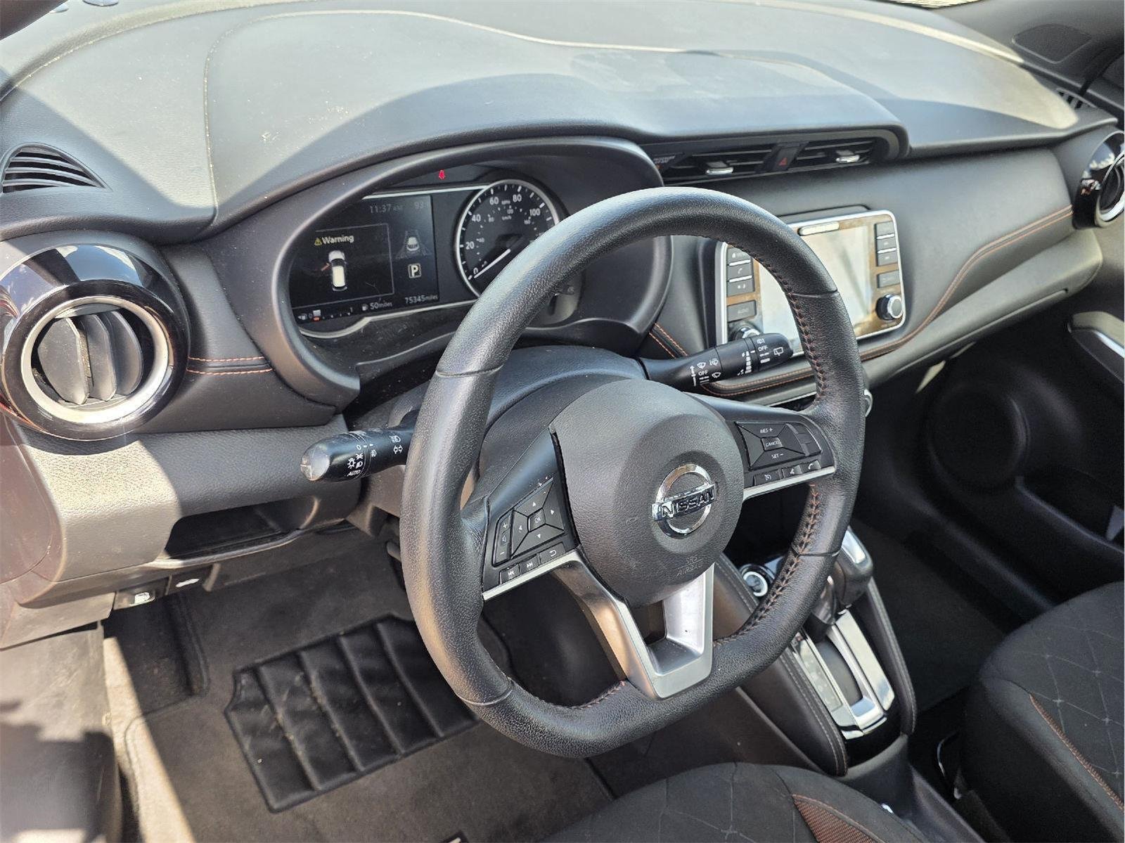 Used 2020 Nissan Kicks SR w/ Exterior Package FWD image 11