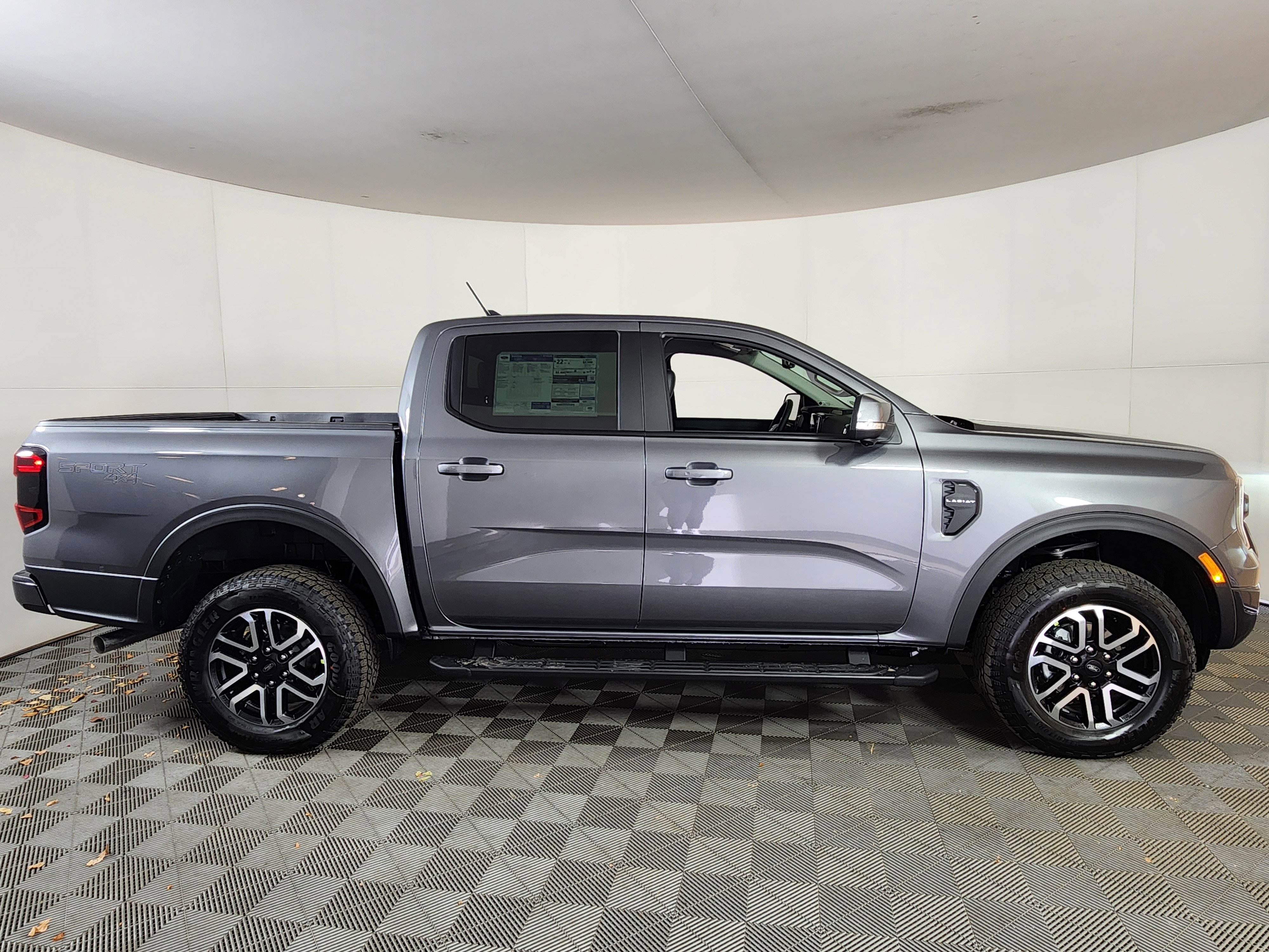 New 2025 Ford Ranger Lariat w/ Advanced Towing Package image 9