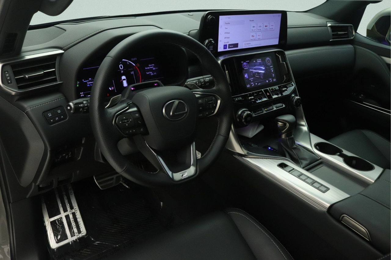 Used 2026 Lexus LX 600 F Sport w/ Accessory Package (Z1) AWD/4WD image 14