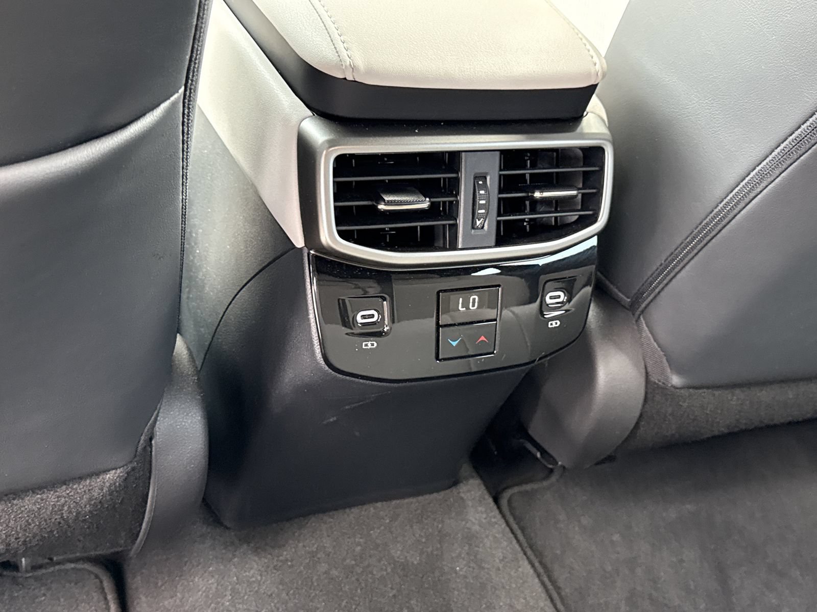 Used 2024 Lexus RX 350 Premium Plus w/ Convenience Package FWD image 11