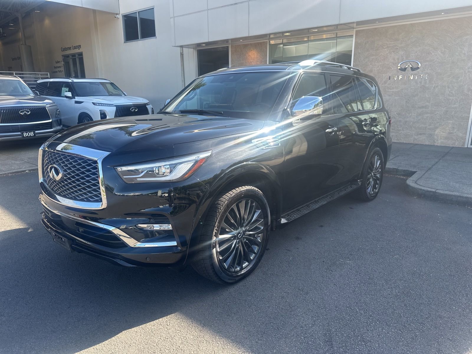 Used 2024 INFINITI QX80 Sensory w/ Cargo Package