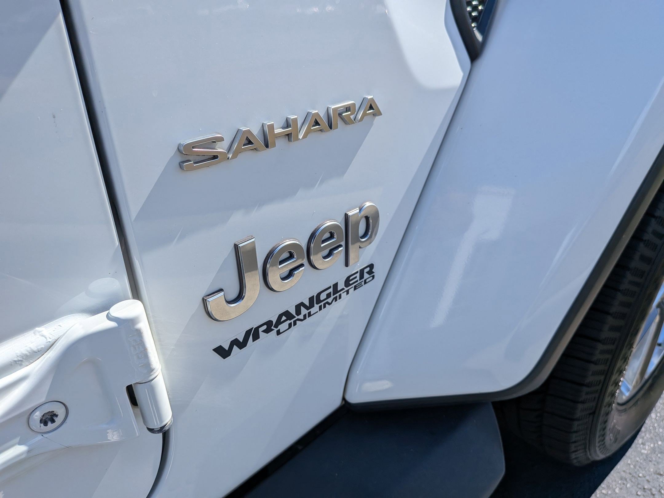 Used 2019 Jeep Wrangler Unlimited Sahara image 32