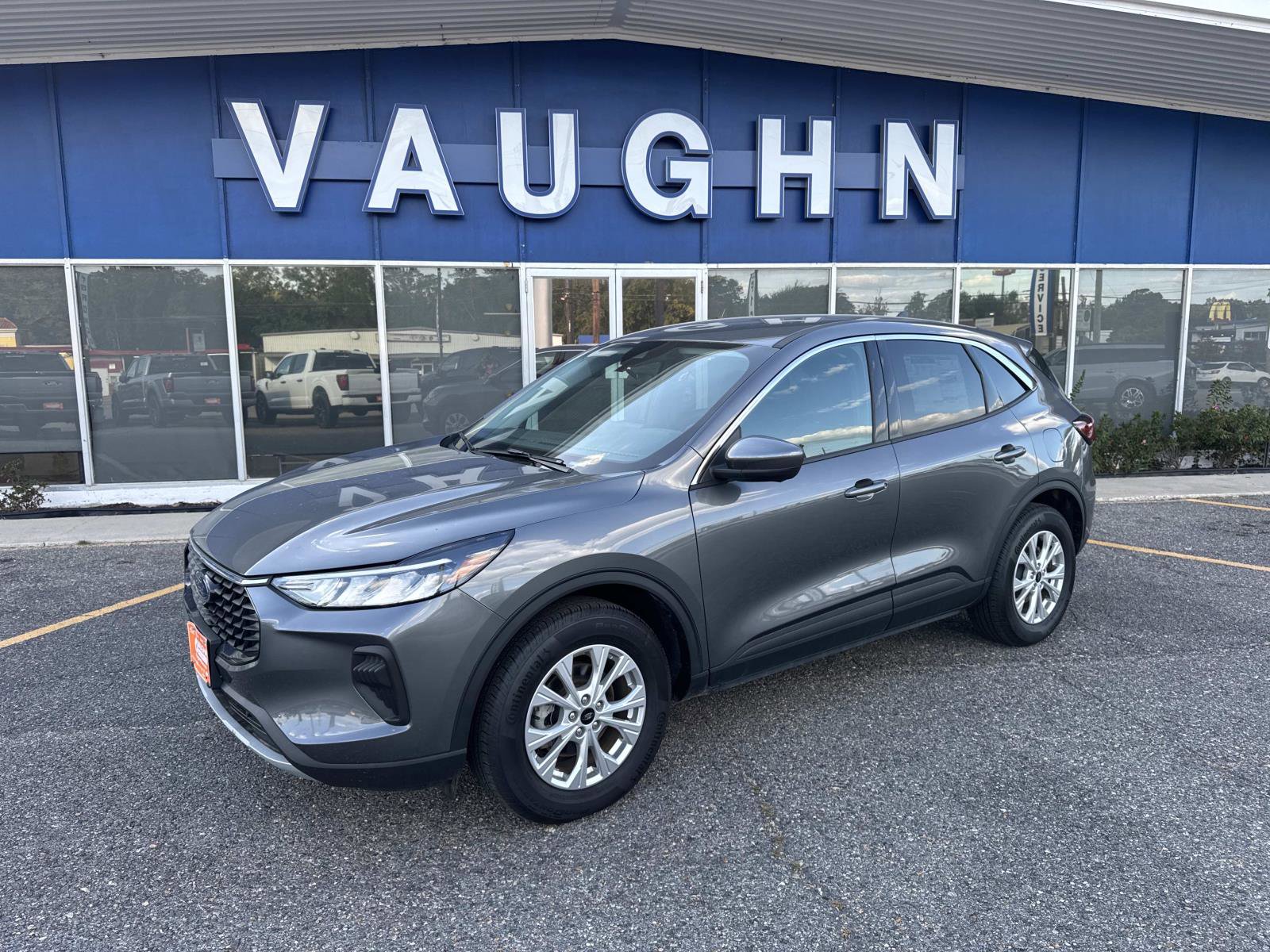 New 2024 Ford Escape Active w/ Tech Pack #2 image 1