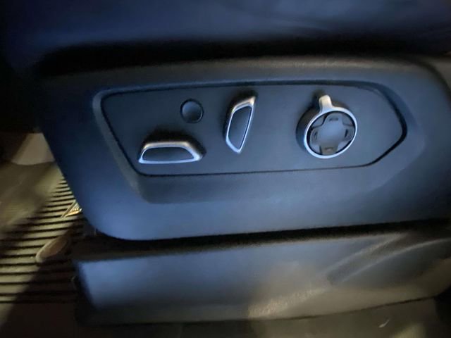 Used 2023 Cadillac Escalade V image 18