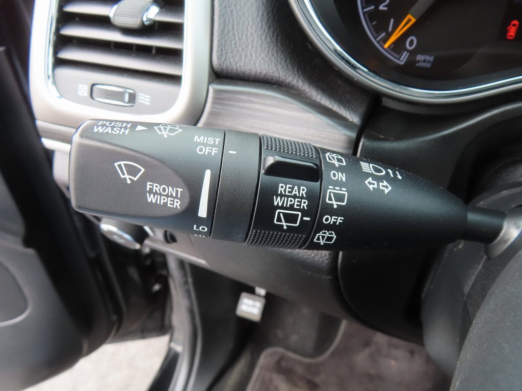 Used 2019 Jeep Grand Cherokee Limited image 23