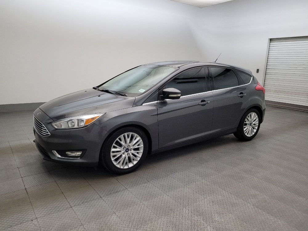 Used 2018 Ford Focus Titanium FWD image 2
