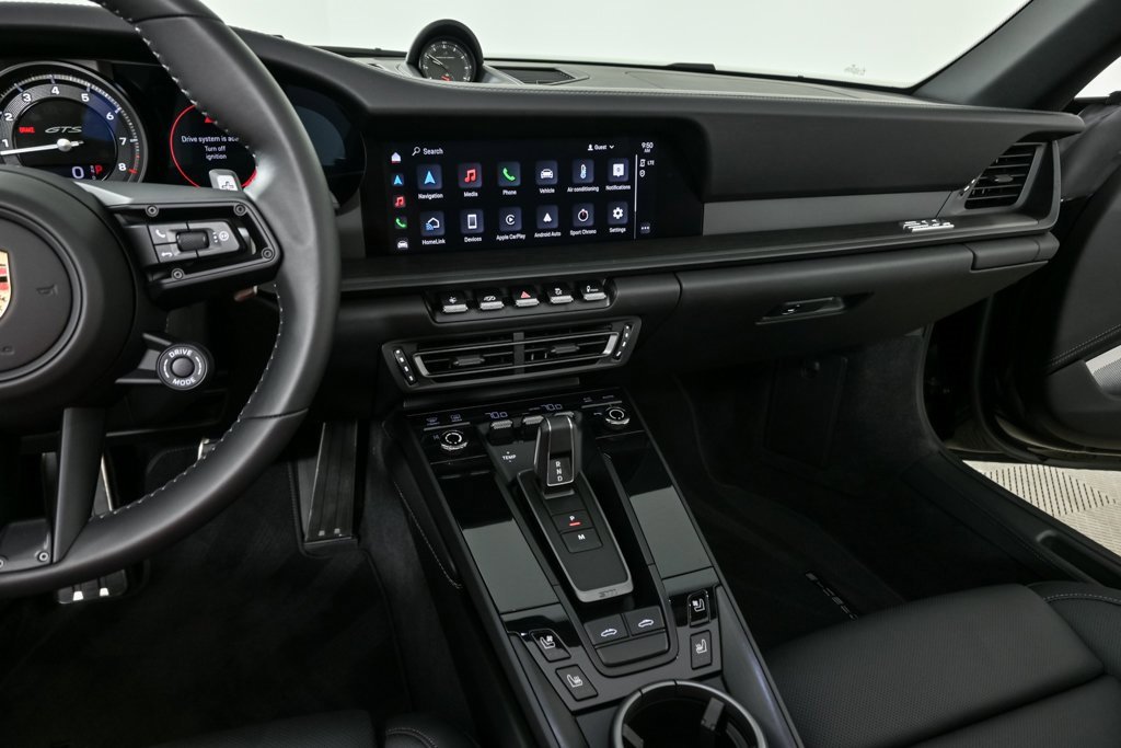 Certified 2024 Porsche 911 image 13