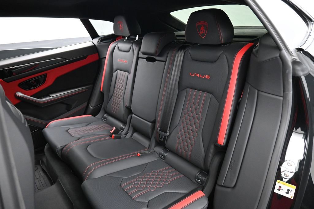Used 2024 Lamborghini Urus S AWD/4WD image 25