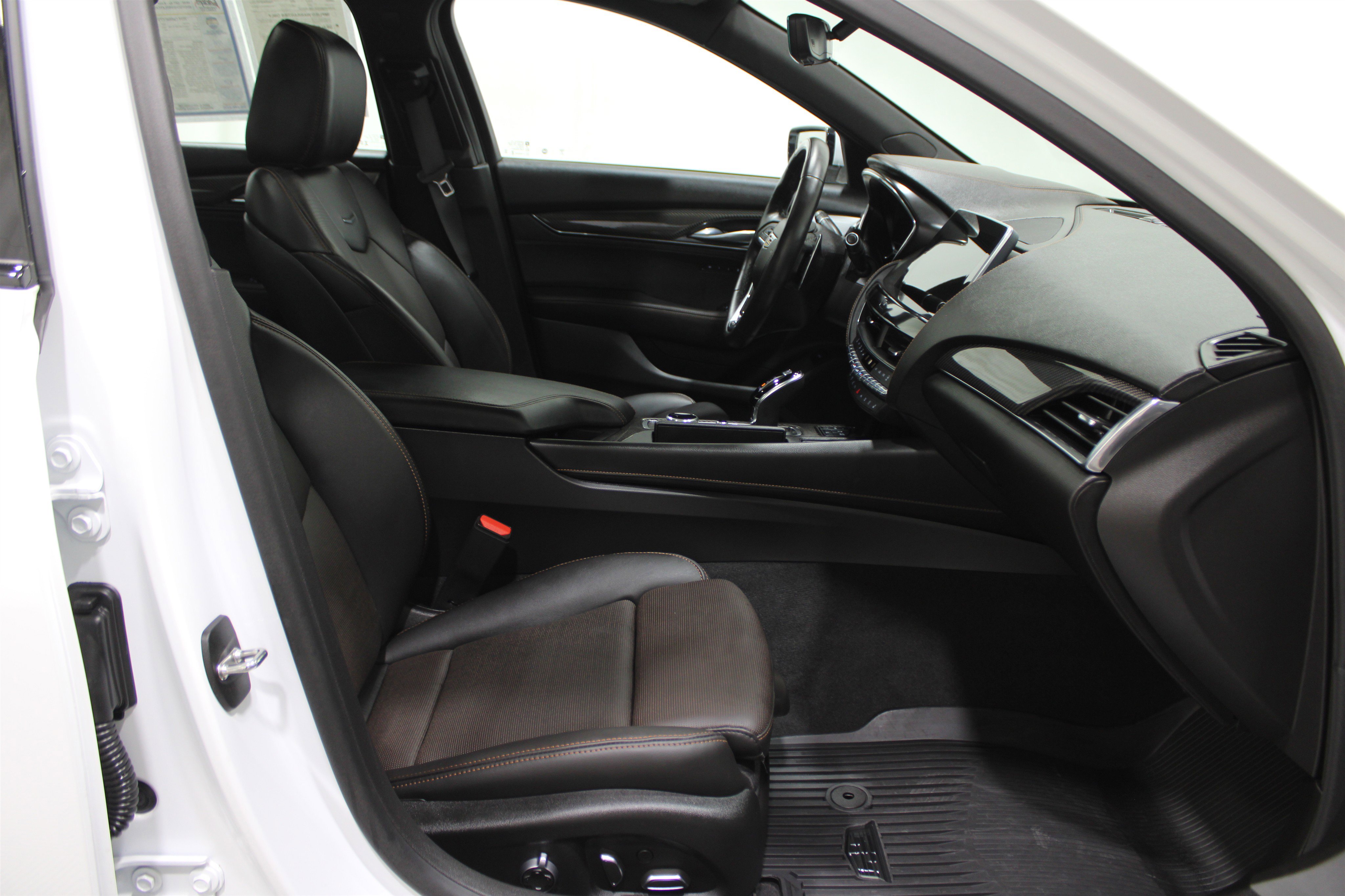 Certified 2024 Cadillac CT5 V w/ Super Cruise 2 Package image 32