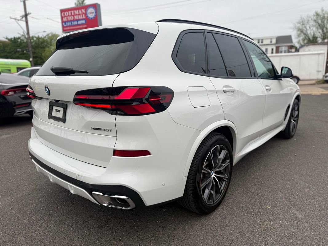 Used 2025 BMW X5 xDrive40i AWD/4WD image 5