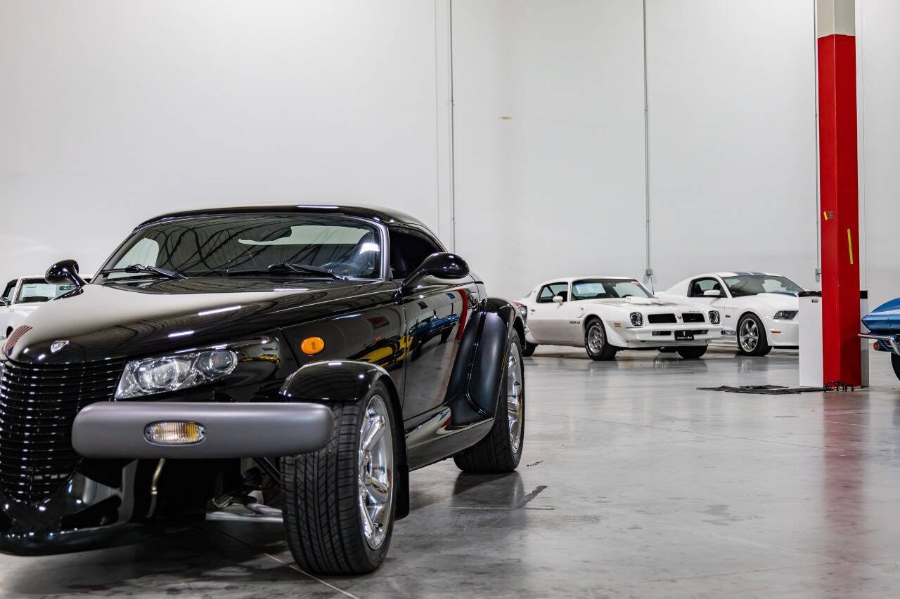 Used 1999 Plymouth Prowler RWD image 38