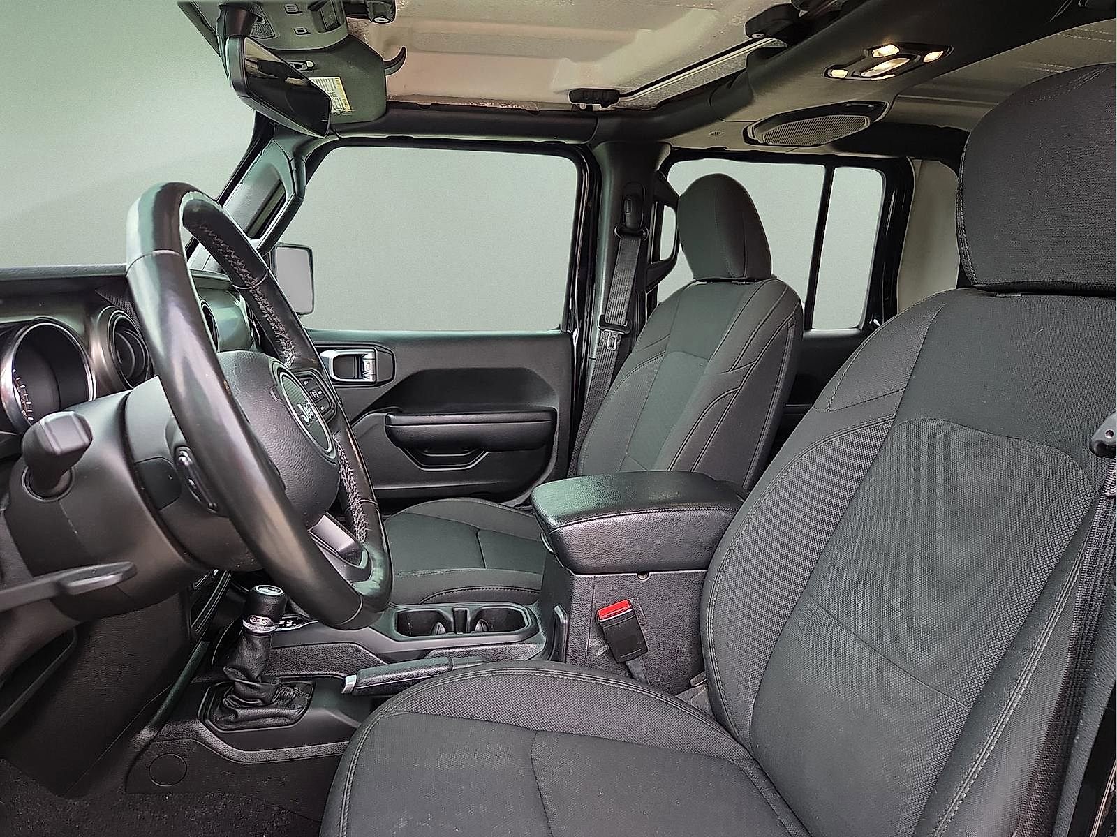 Used 2021 Jeep Gladiator Willys image 14