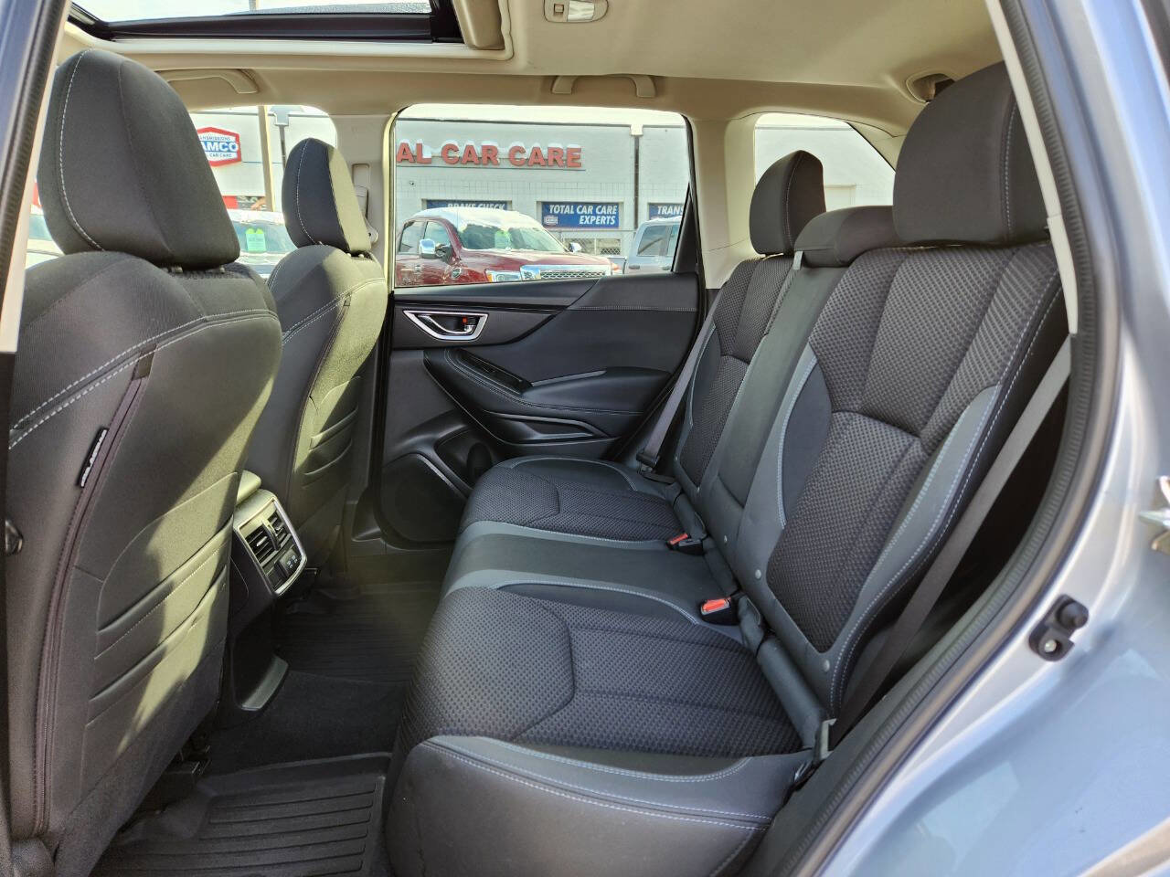 Used 2022 Subaru Forester Premium image 13