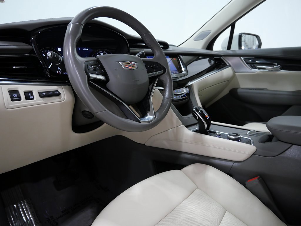 Used 2021 Cadillac XT6 Premium Luxury image 12