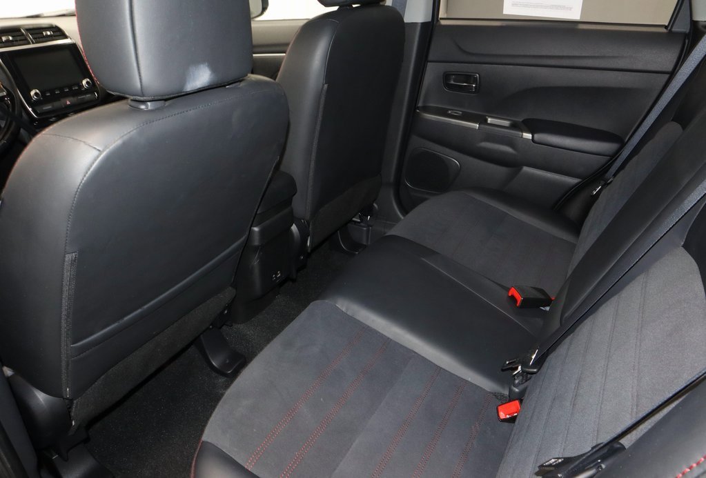 Used 2024 Mitsubishi Outlander Sport SE image 21