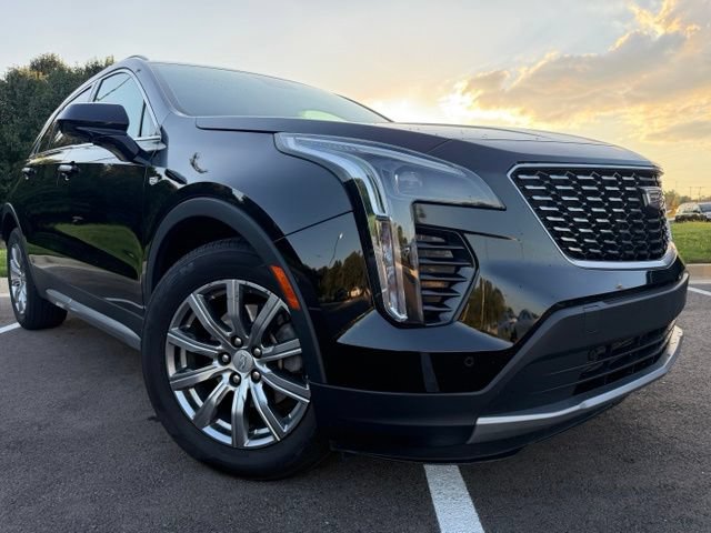 Used 2020 Cadillac XT4 Premium Luxury w/ Driver Awareness Package AWD/4WD image 2