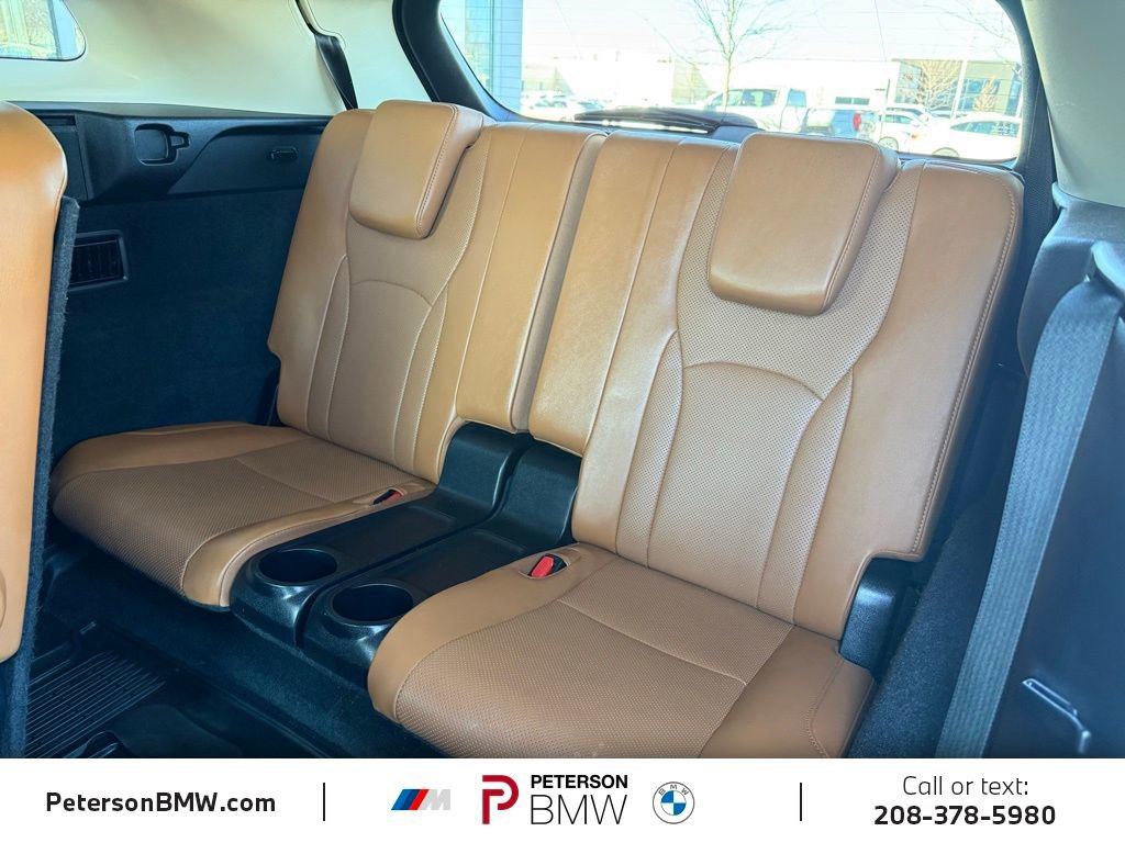 Used 2022 Lexus RX 350L Premium w/ Premium Package image 19