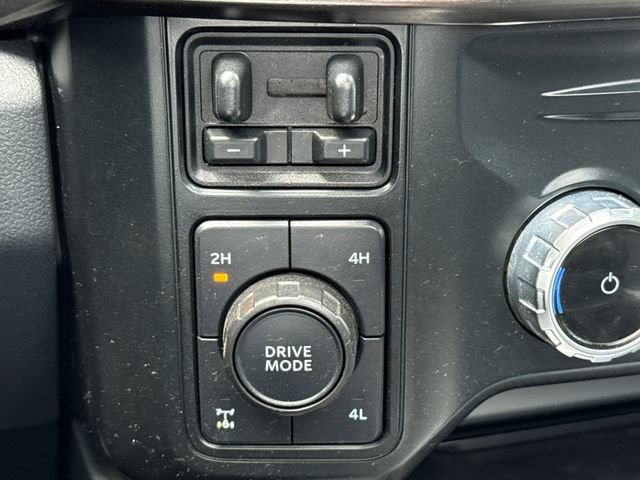 Used 2023 Ford F250 Lariat w/ Lariat Ultimate Package AWD/4WD image 28