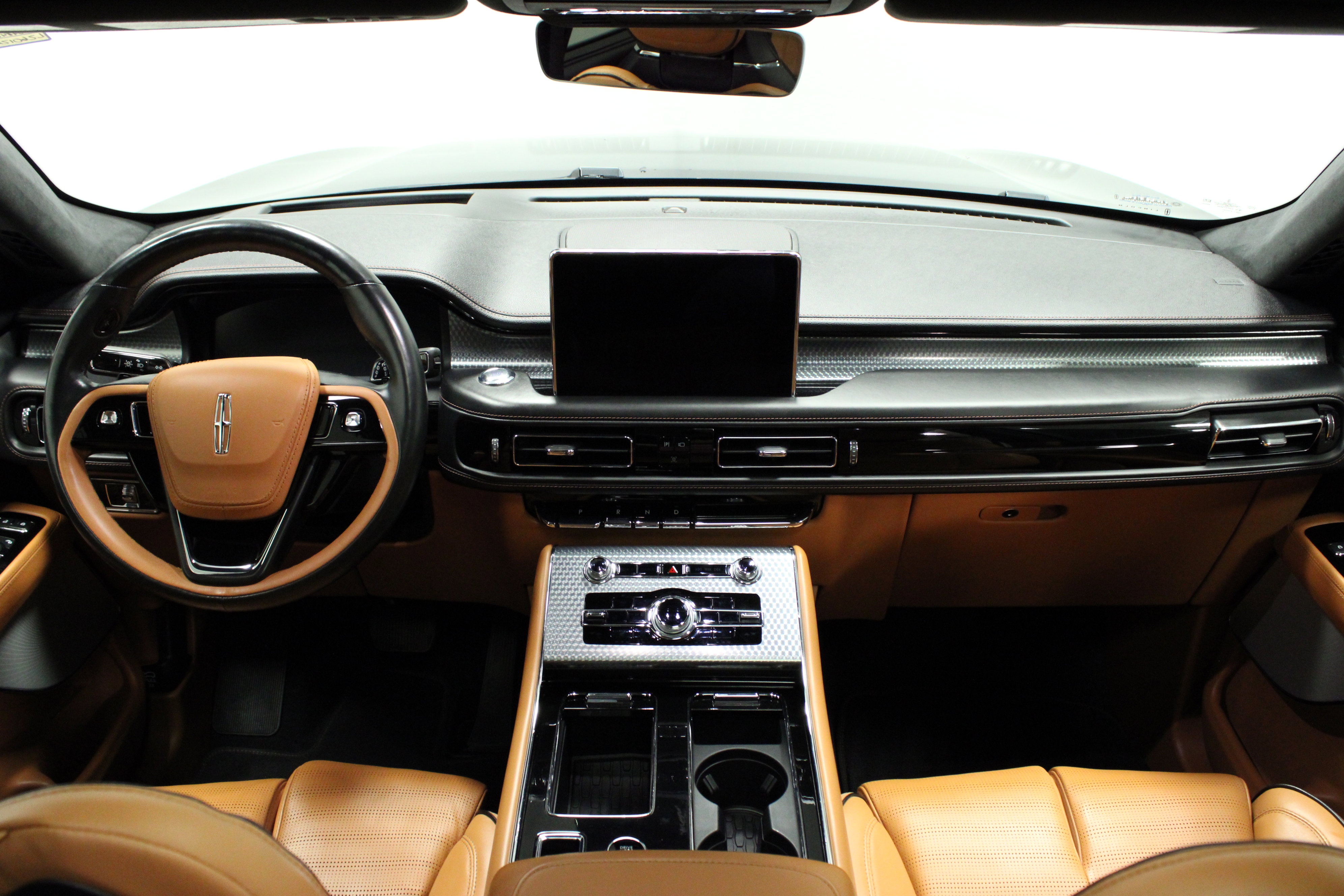 Used 2023 Lincoln Aviator Black Label w/ Class IV Trailer Tow Package image 13