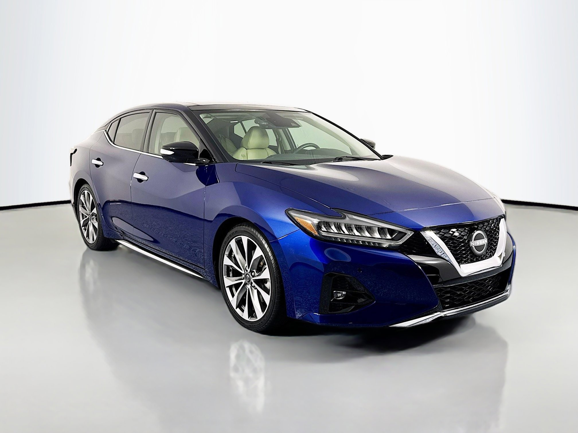 Used 2023 Nissan Maxima Platinum w/ Sport Mat Group image 3