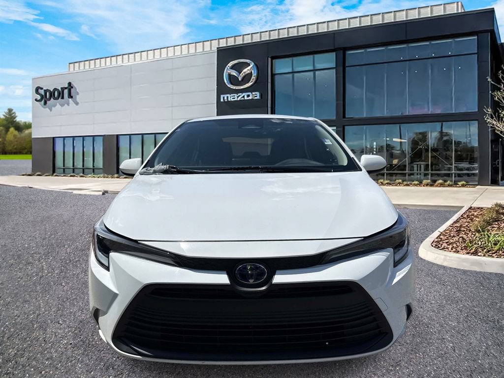 Used 2023 Toyota Corolla LE FWD image 8