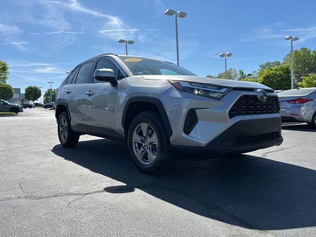 Used 2024 Toyota RAV4 XLE image 3