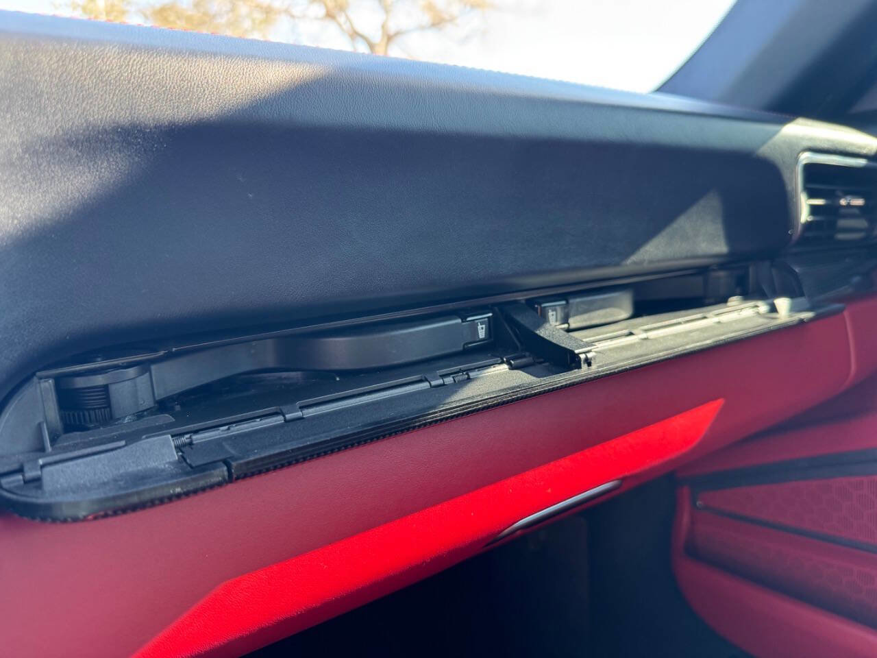 Used 2015 Porsche 911 Turbo S image 76