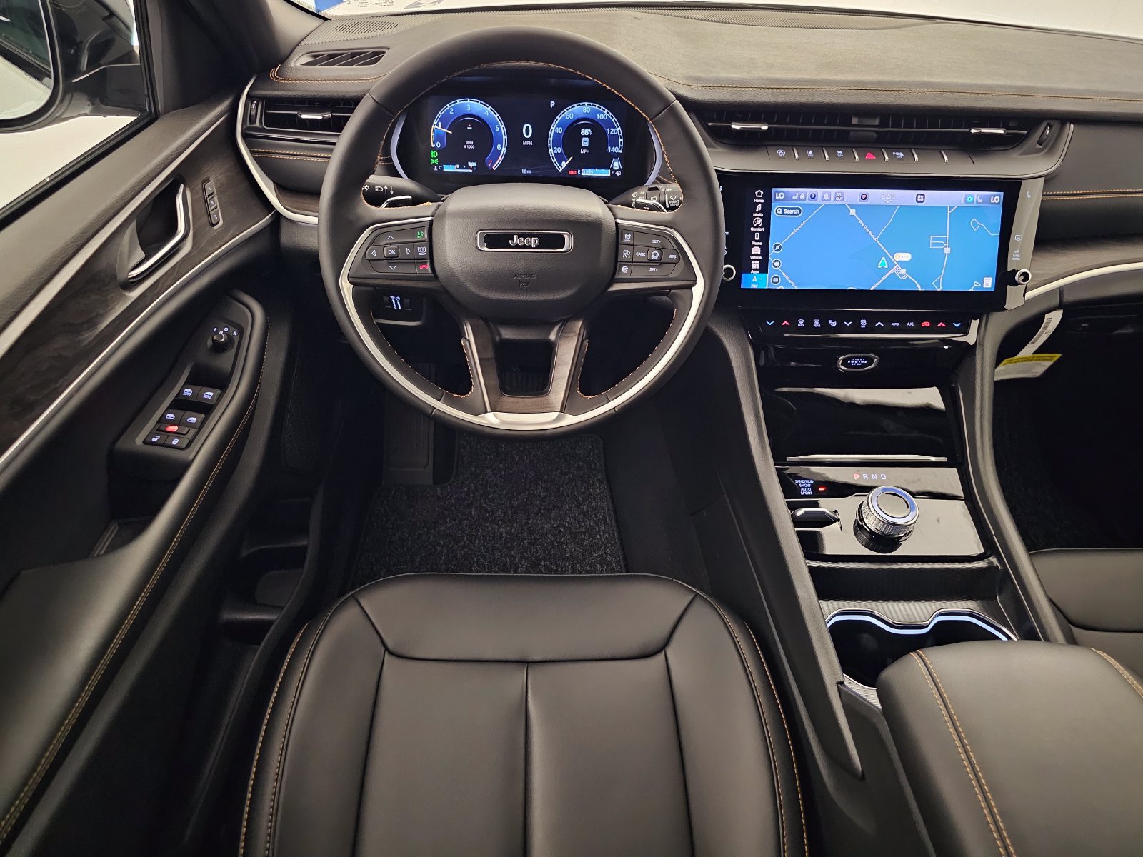New 2026 Jeep Grand Cherokee Limited AWD/4WD image 8