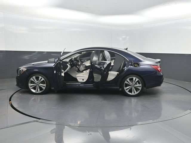 Used 2019 Mercedes-Benz CLA 250 4MATIC image 35