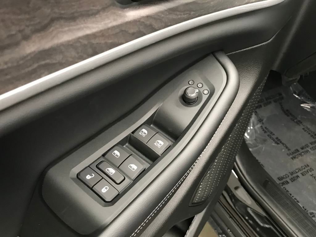 New 2025 Jeep Grand Cherokee L Limited image 11