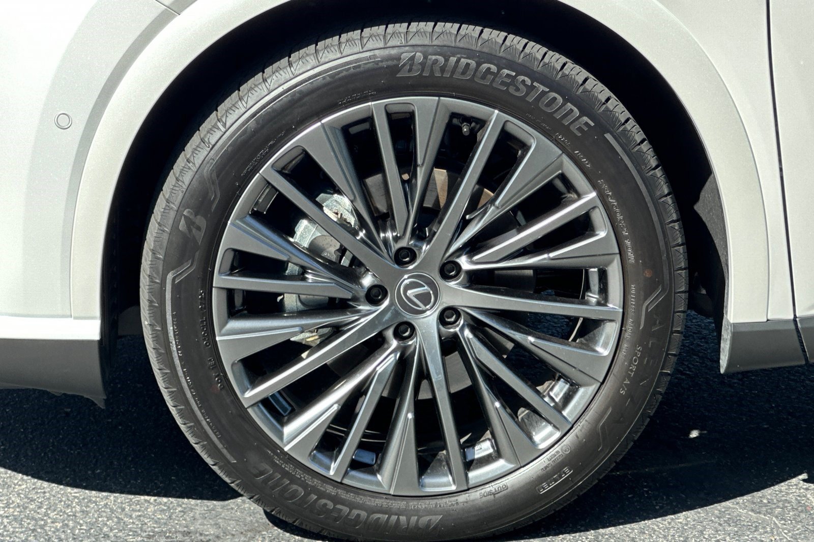 Certified 2025 Lexus RX 450h AWD w/ Luxury Package image 37