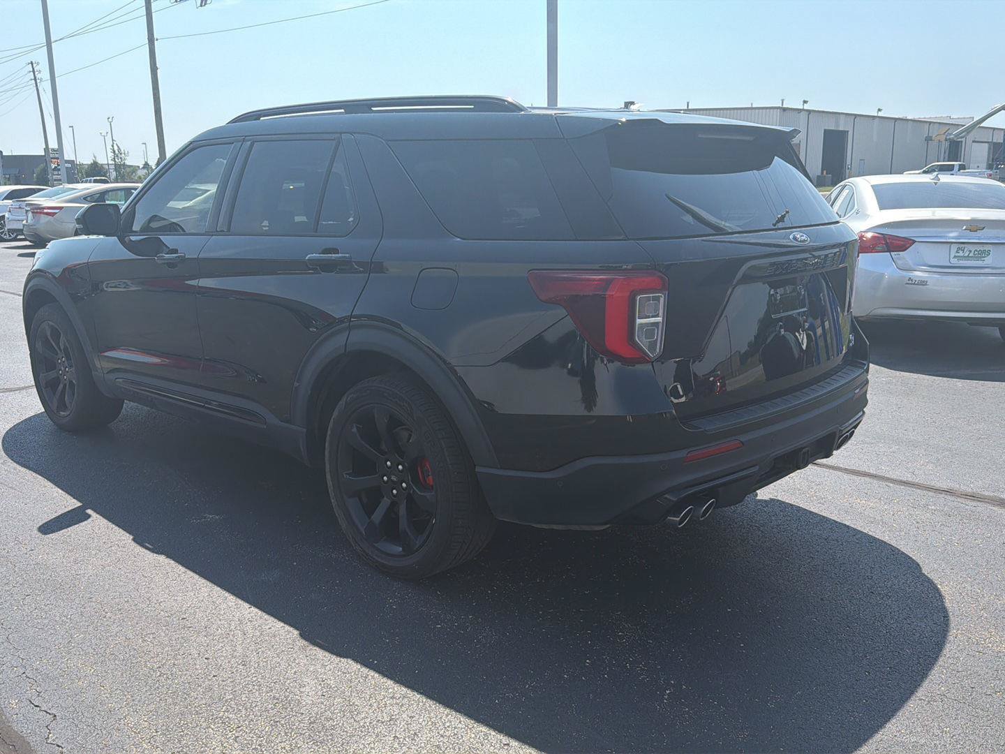 Used 2020 Ford Explorer ST w/ ST Street Pack AWD/4WD image 3