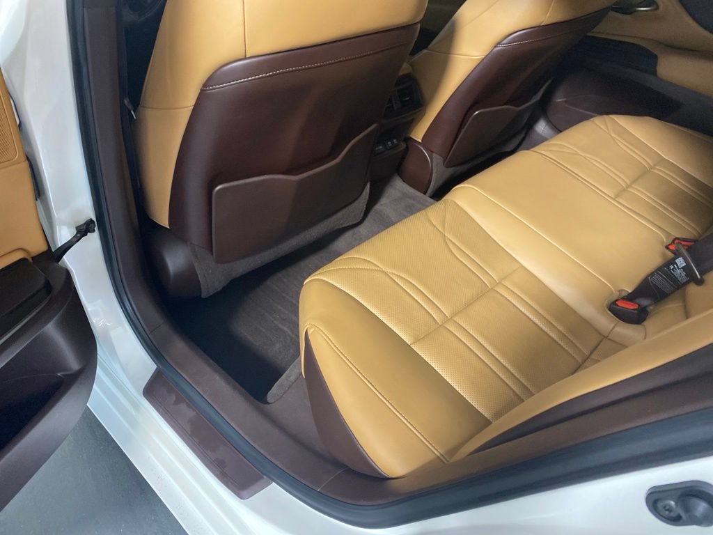 Used 2019 Lexus ES 350 w/ Accessory Package 2 FWD image 28