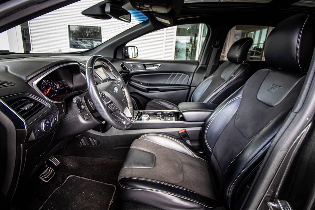 Used 2019 Ford Edge ST w/ Equipment Group 401A AWD/4WD image 21