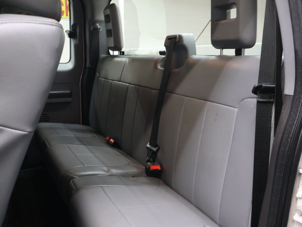 Used 2015 Ford F250 4x4 SuperCab Super Duty image 14