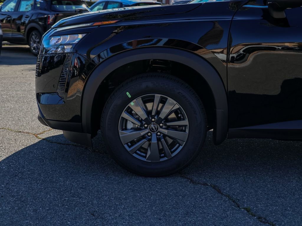 New 2026 Nissan Pathfinder SV image 11